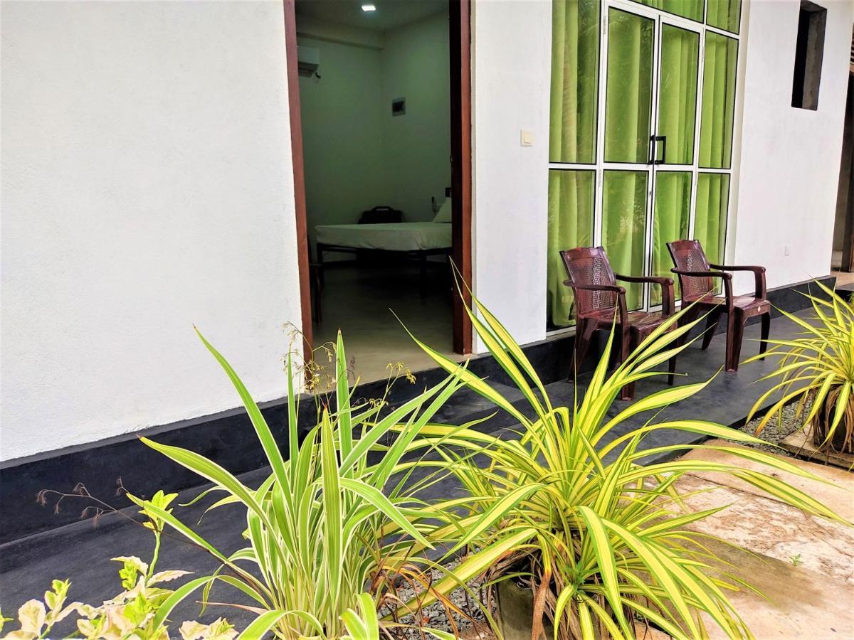 היקדואה Sandy Palms Guesthouse מראה חיצוני תמונה